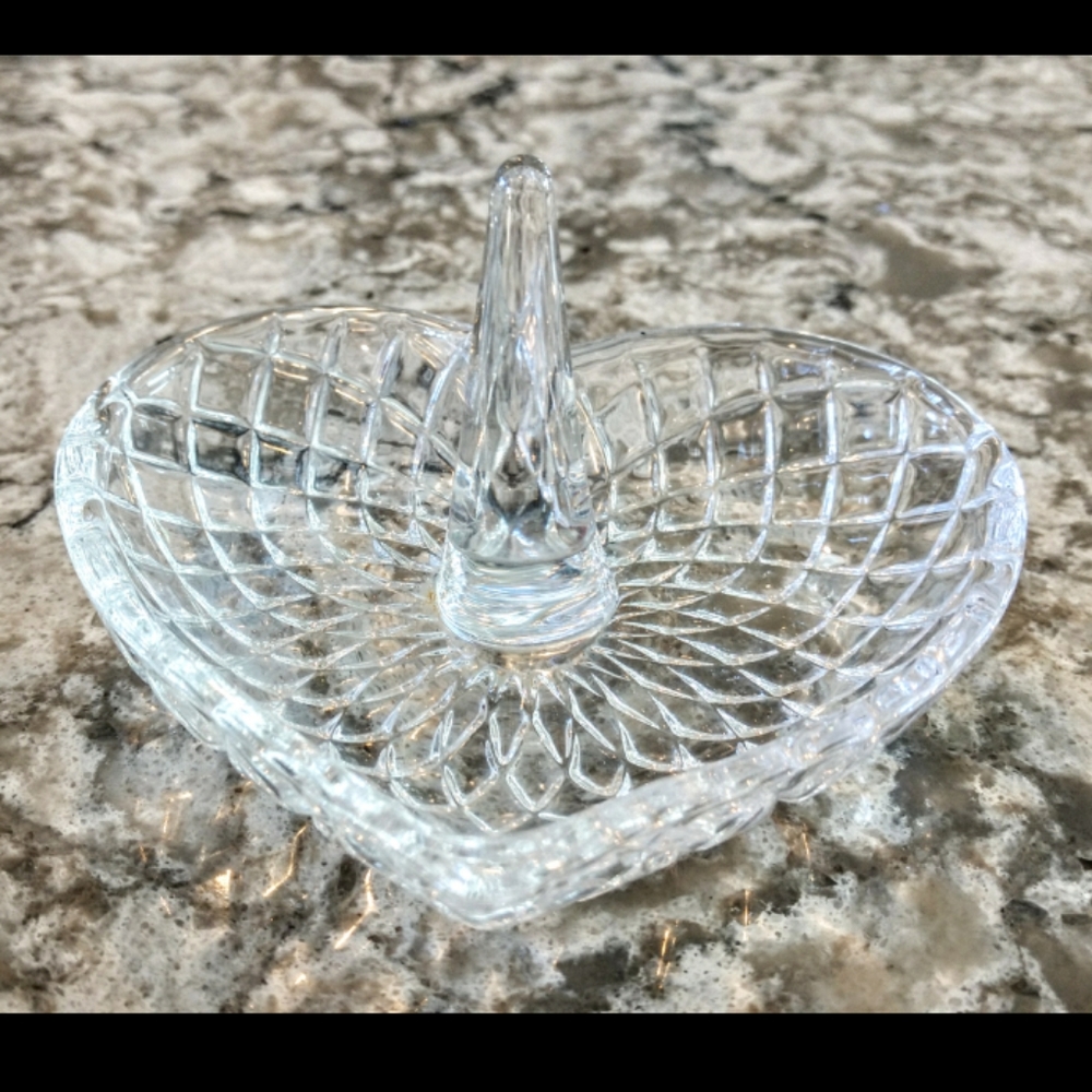 Crystal Clear Heart Shaped Ring Holder